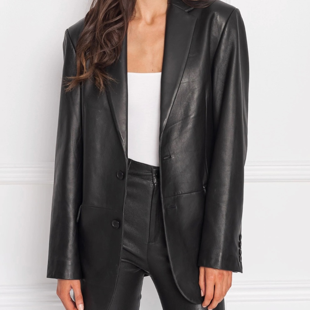 Lamarque Felina Black Oversized Blazer, size L, NWT